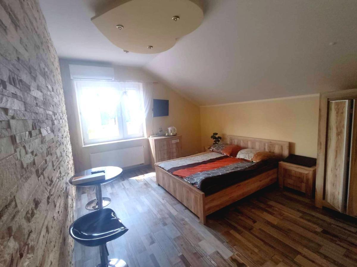 Noclegi I Restauracja Gracja Bełchatów 外观 照片
